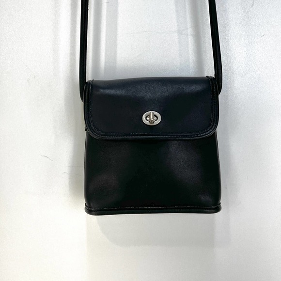 Vintage Coach Tango Flap #9049 Crossbody Black Leather Bag - Picture 1 of 8